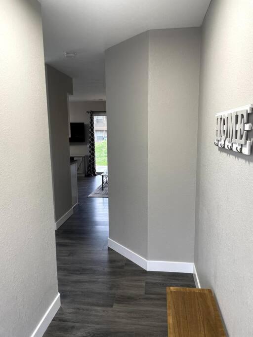 New Remodeled Luxury Condo By The Lake, No Stairs! Branson Esterno foto